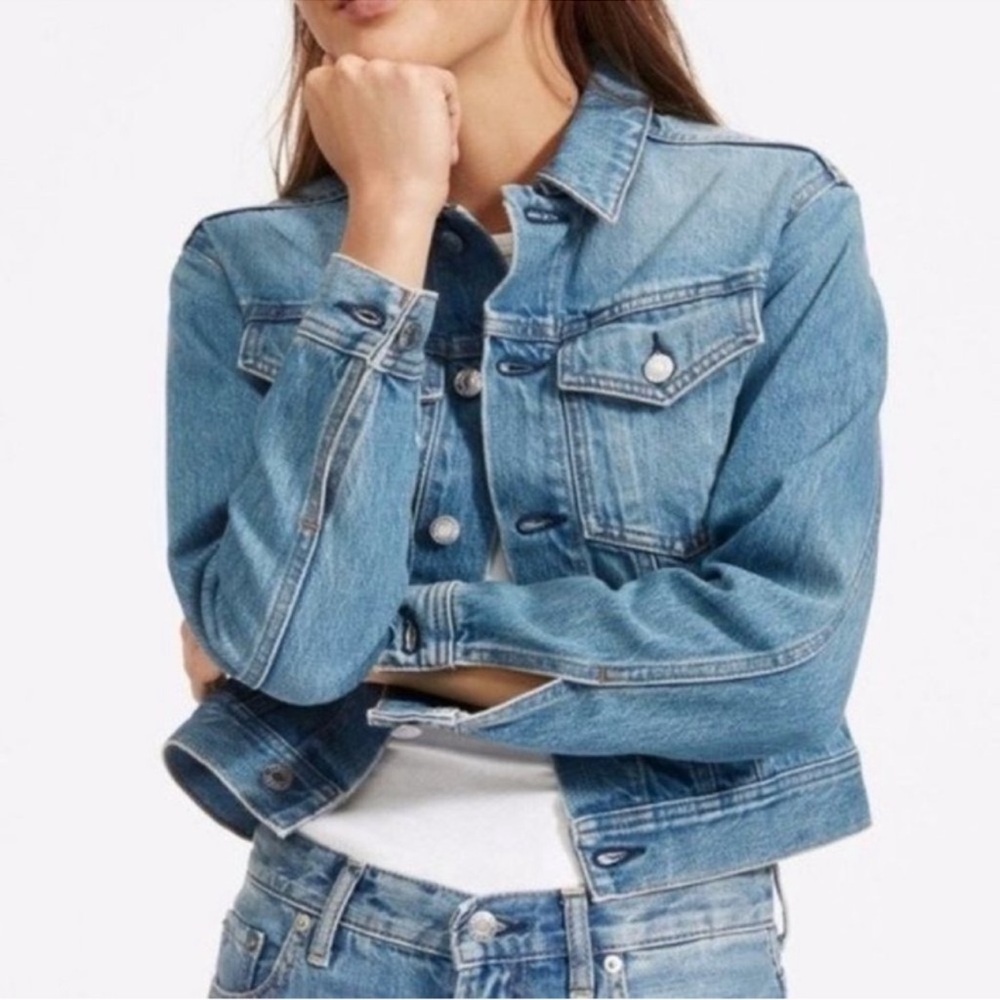 Everlane | Jacket | The Cropped Denim Jacket - Picture 2 of 13